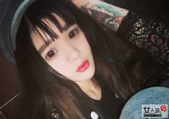 李耐阅整容吸毒抽脂 疑似心理变态整成骨瘦如柴的蛇精女