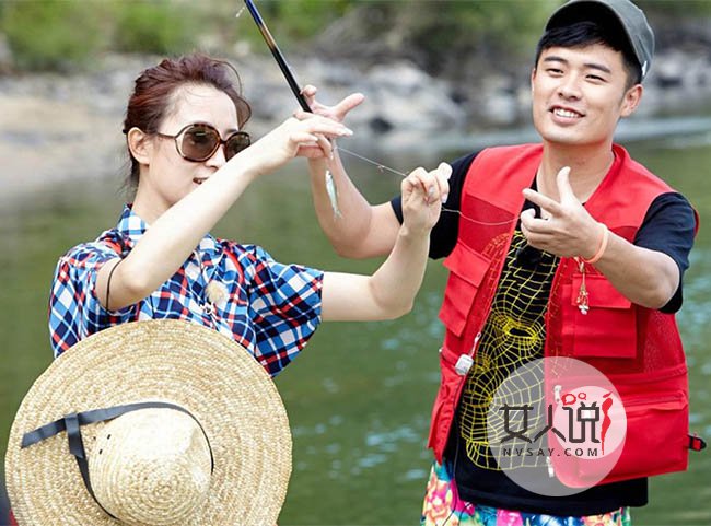 陈赫女友是谁 子萱与男友同框亮相肚子圆鼓疑似怀育征兆