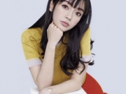 Baby再登封面 齐刘海变身电眼娃娃孕妈活泼似少女