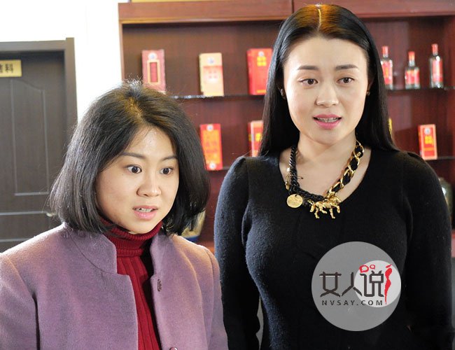 关婷娜赵本山睡觉图遭扒 乡村少妇用巨乳狂蹭邻家大叔