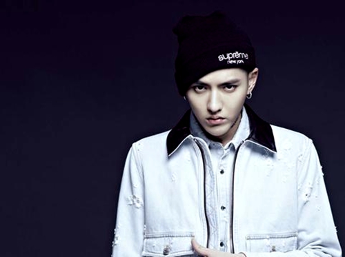 吴亦凡最新英文单曲公布 《July》荣登iTunes榜单