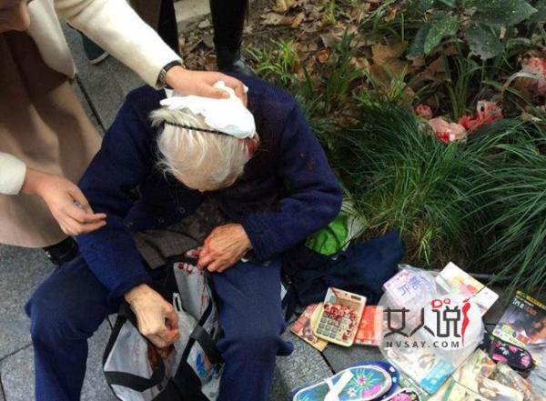 网红奶奶被打重伤 神秘男子打人后下跪行为反常耐人寻味