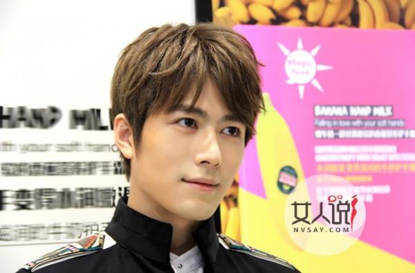 陈学冬昏迷不醒 小鲜肉被迫吃大量安眠药导致晕迷