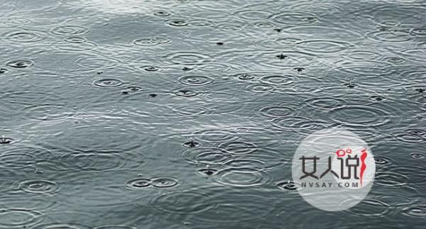 浙江萧山突降黑雨 画面如同世界末日黑得太恐怖