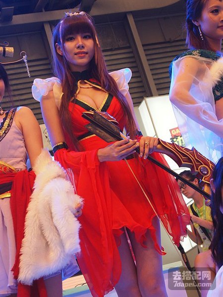 “强吻门”之Chinajoy2010 | 叶梓萱个人简介 | 被潜规则