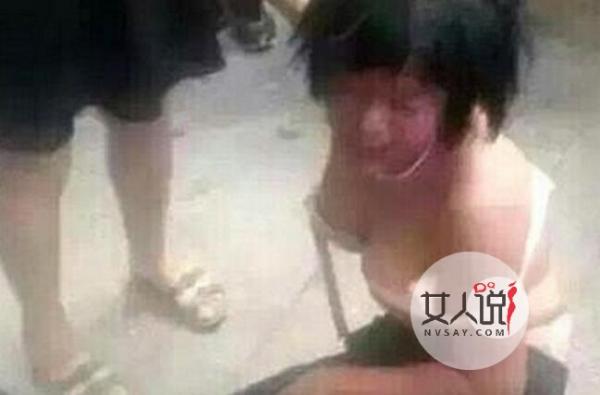 女贼被抓脱光衣服赤裸逃跑 一丝不挂引诱店主尽显狐媚本色