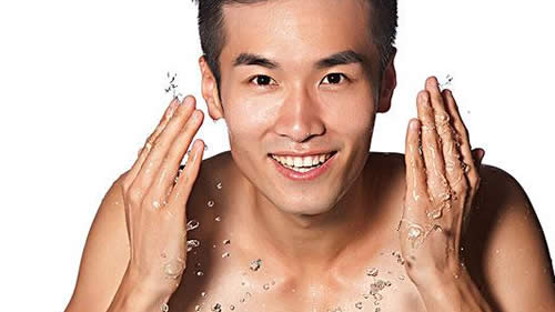 男士敏感肌肤冬季该如何护理