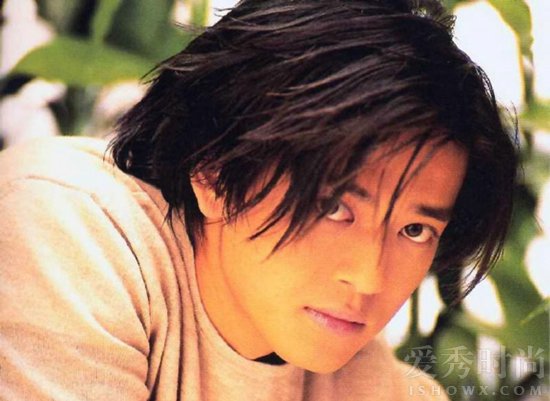 陈晓东的专辑《心有独钟》获得台湾金曲龙虎榜颁奖礼1997年度十大专辑