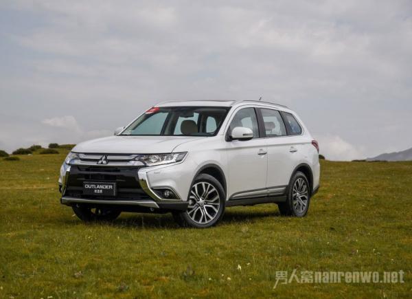 三菱欧蓝德SUV