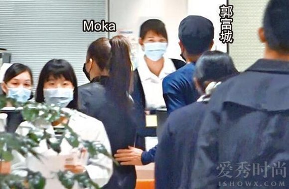 郭富城与网红女友方媛医院被拍