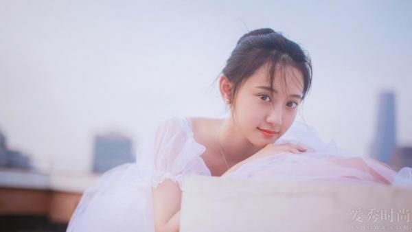  胡歌的女朋友张心儿是怎么回事?