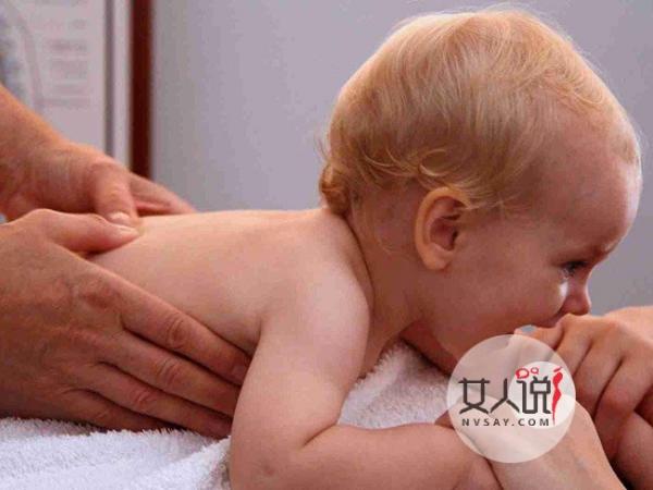 宝宝拉稀水怎么办 究竟是什么原因令宝宝屁股呕个不停