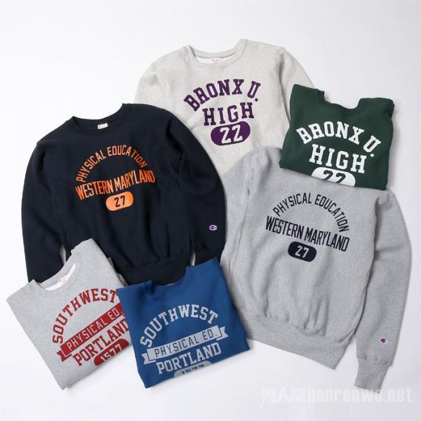  Champion College sweatshirt