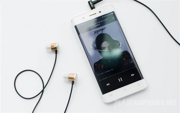 vivo Xpaly5+AKG K3003