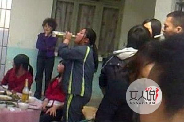 教师带中学生饮酒 女生喝醉大吵大闹被抬真相到底是为何