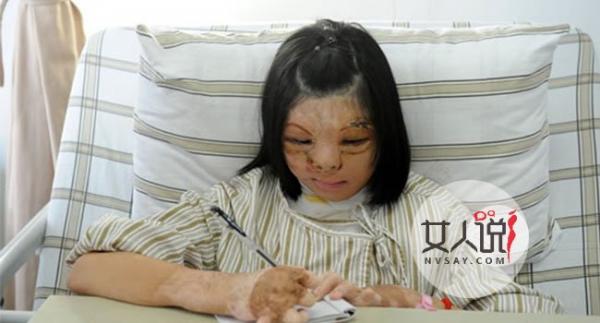 救父少女手术成功 毫不畏惧舍身相救女孩成救人英雄获赞