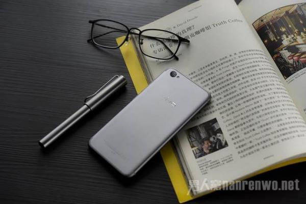 vivo X9星空灰手机外观