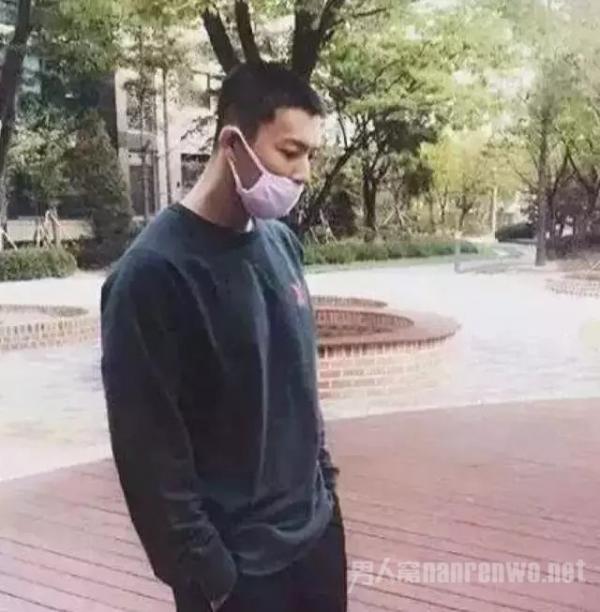 寸头发型男