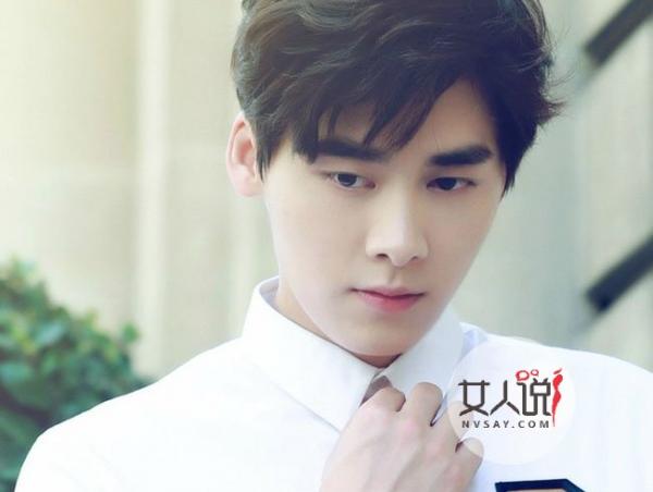 李易峰的现任女友是谁 与外籍嫩模假戏真做跨国恋情遭曝光