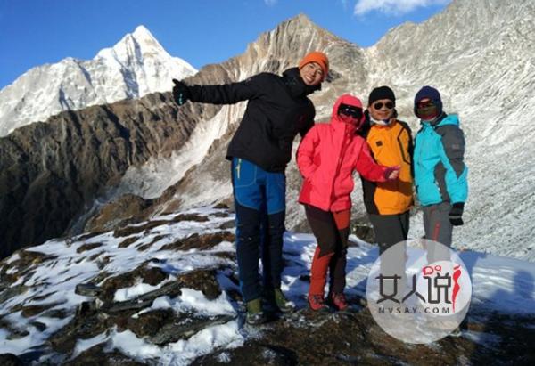 数千人受困雪山 旅游防止不住的危险老人小孩受困数小时