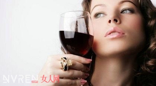 女人喝红酒皮肤变会变好吗 它的保健作用是什么