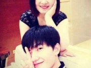 杨洋妈妈照片首曝光 传杨洋家庭背景太恐怖是真的吗？