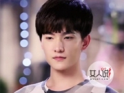 杨洋妈妈首曝光 年轻貌美如花引女粉丝纷纷自认系儿媳妇