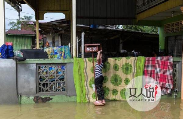 马来西亚水灾恶化 波涛汹涌滚滚而来现场图片曝光很恐怖