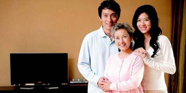 爱是婚姻幸福的根基，婆媳关系和睦是婚姻幸福的桥梁