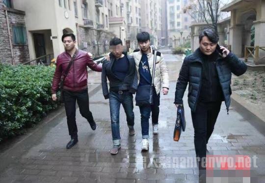 南京警方在河南郑州成功捕获19年前抢劫杀人案的凶手