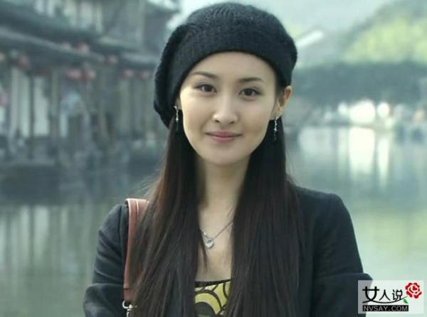王若心和成龙是什么关系 卖弄风骚勾引人夫肆无忌惮爱爱
