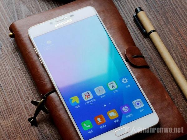 三星Galaxy C9 Pro