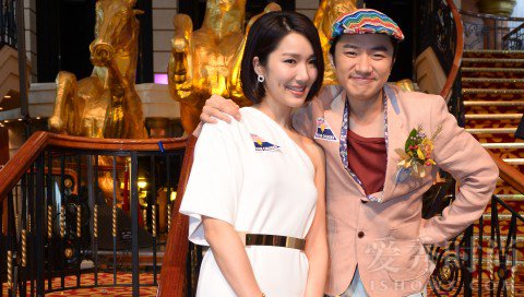 王祖蓝和李亚男恋情公开