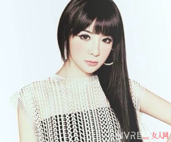 粉丝不介意2ne1朴春整容失败 女团解散令人伤心