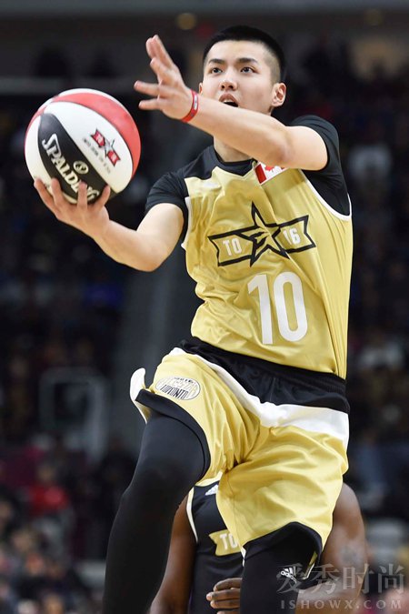 吴亦凡第二次出战NBA名人赛