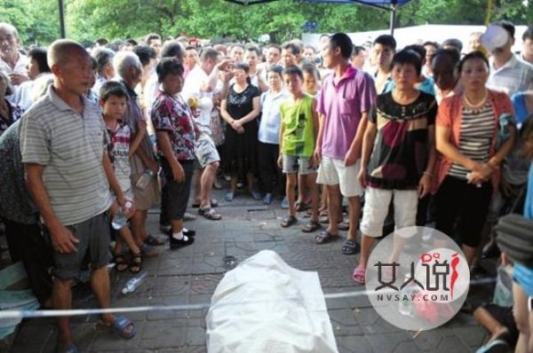 摆摊遭群殴致死 街头混饭遭殴打惨死原因竟是妨碍做生意