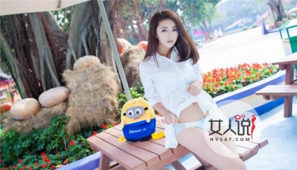 父亲与迷人的保姆 总裁父亲爱上年轻保姆我无法反抗