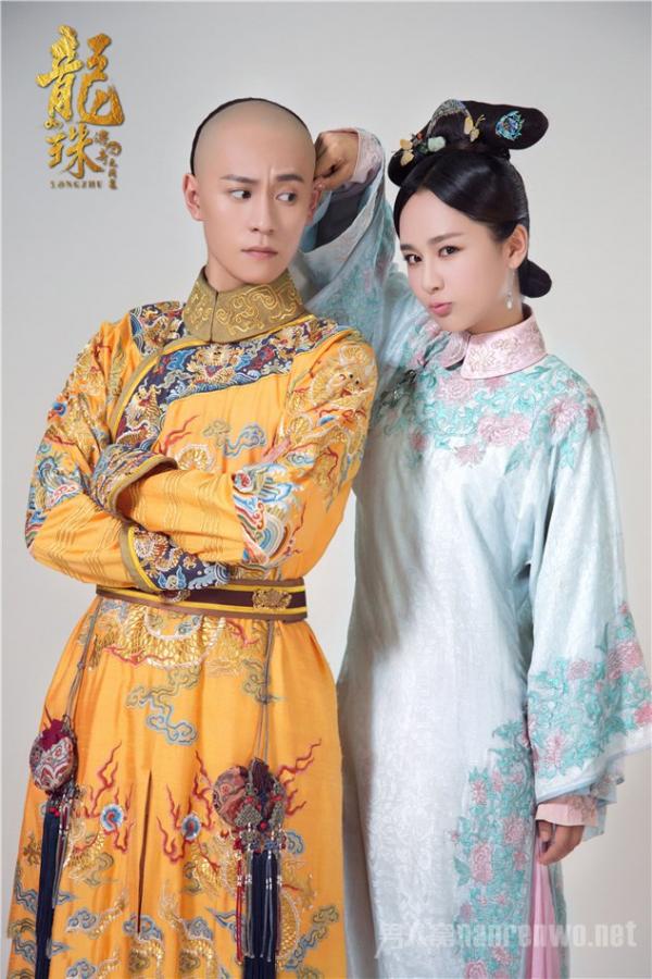 杨紫秦俊杰揪耳朵