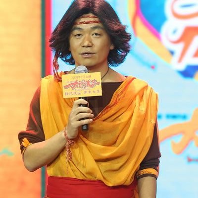 而是以一个导演的身份