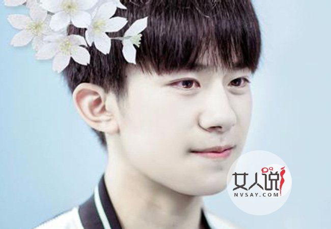 TFboys易烊千玺女友是谁 真实家庭背景大揭秘