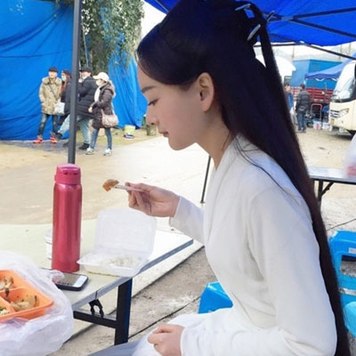杨幂替身曝光 网友 她比玄女更像本尊