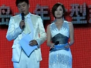刘晓晔“改行”做主持 呼吁改变慈善观念