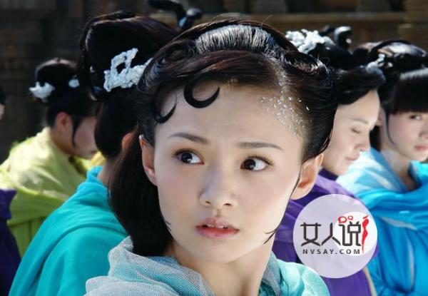郑爽整容疤痕明显 花钱受罪从甜美少女变脸成僵尸阿姨