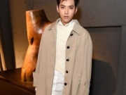 吴亦凡周冬雨 现身BURBERRY秀场齐助阵