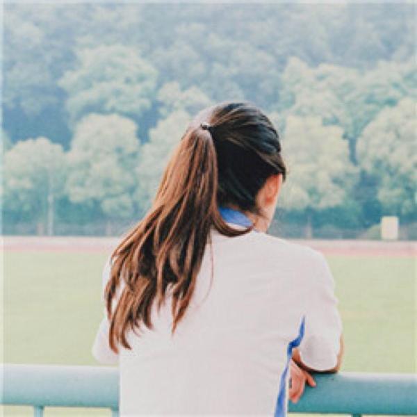哪里有追女孩表白的句子请指点迷津