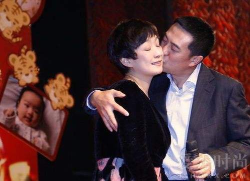 张嘉译王海燕