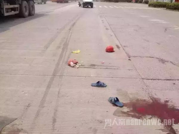 死者身体被分成了两截