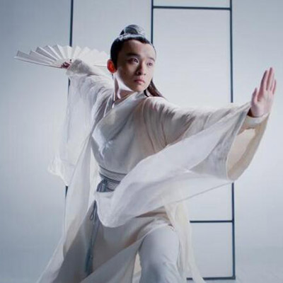 董子健