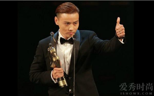 张晋和奖杯