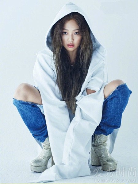 金智妮JENNIE